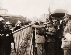 Oficial da Ordem de Cristo pelo General Cardona em 21 de Junho de 1931